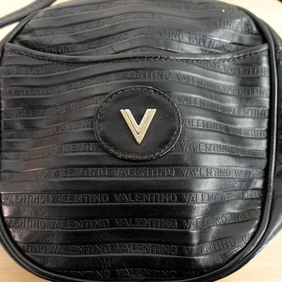 VTG VALENTINO Purse Leather Black Crossbody Small V Logo‎ Sling MARIO VALENTINO - Picture 6 of 16